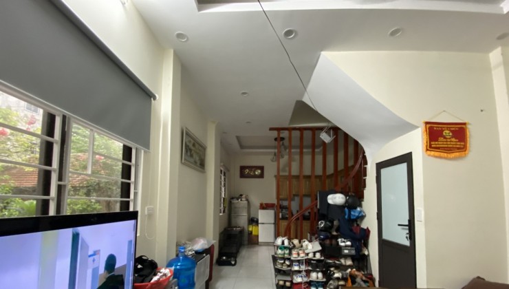 CC cần bán Nhà An Thắng, Biên Giang, Hà Đông, 36.5m2, 4 tầng, ô tô đậu, giá công khai 2.29 tỷ, lh 0906215365