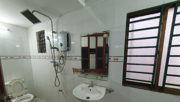 Bán nhà C4 Đường 11 P.Trường Thọ Q.Thủ Đức DT 92 m2(4x23) giá đầu tư 3,9Tỷ