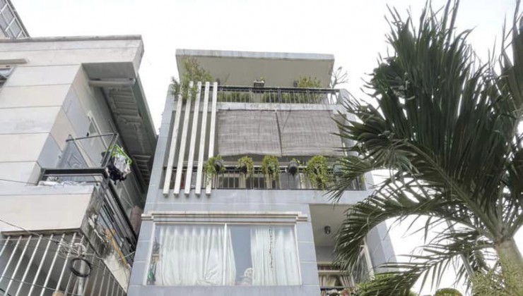 Bán nhà 4 tầng Đường Phạm Văn Đồng P.HBC Tp.Thủ Đức DT 90m2(5x18) chỉ nhỉnh 8 Tỷ