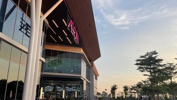 Cần bán nhà 3 lầu tại trung tâm Thành Phố mới Bình Dương DT sàn 450m2ngang 6m giá chỉ 5 tỷ