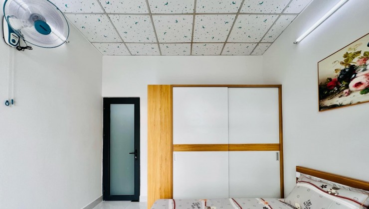 Hẻm 49 Đường số 51 - P14 - Gò Vấp - 31m2 ( 3.5 x 8.5) Giá chỉ 3.68 tỷ. Đang cho thuê 7tr/ tháng.
