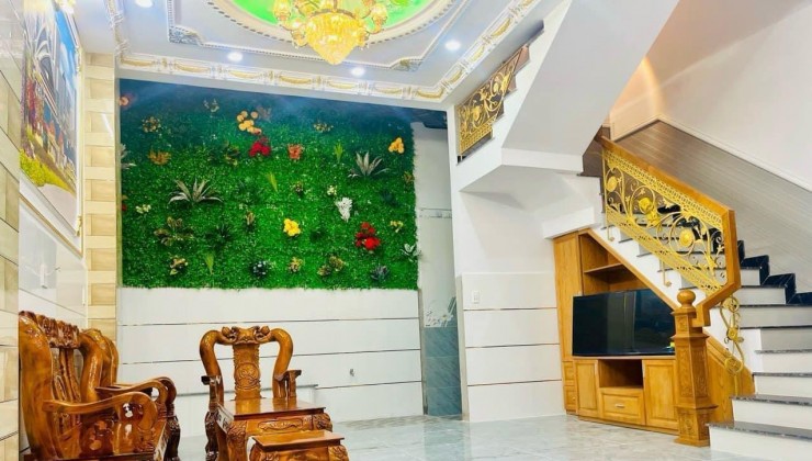 P10, BỆNH VIỆN HỒNG ĐỨC VÀO Ở NGAY VỊ TRÍ HIẾM -NHỈNH 4 TỶ CÓ NHÀ 5 TẦNG ĐẦY ĐỦ NỘI THẤT - GẦN UBND