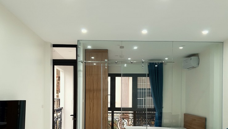 Bán Gấp! Nhà Đẹp Phố Pháo Đài Láng 85m x 8 tầng x 4.5M. Giá 27 tỷ.