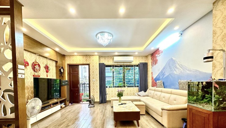 Bán Gấp! Nhà Đẹp Phân Lô Quân Đội, Phố Cù Chính Lan 50m x 5T x Mt 5.26m. Giá 13 tỷ.