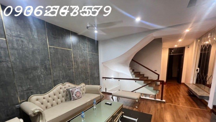 Phố #ĐườngLáng ,3 phòng ngủ, 38m2, vài bước chân ra thông ngõ ô tô, giao thông thuận tiện