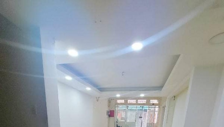 CHO THUÊ NHÀ NC - ĐƯỜNG 3/2 - P11 - Q10 - 5 TẦNG - GẦN CAO THẮNG - CHỈ 27TR/THÁNG.