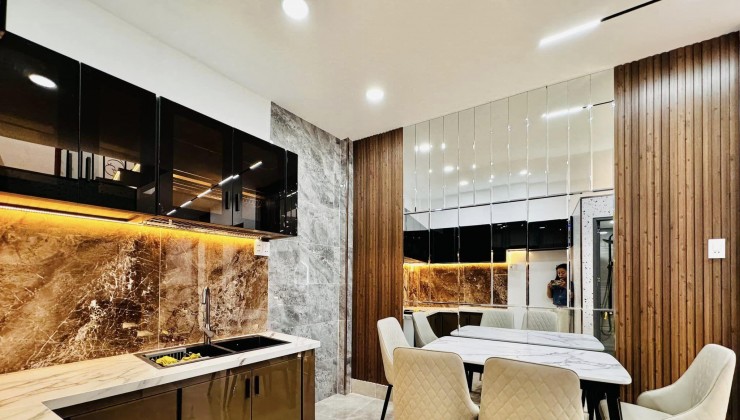 NHÀ 2 TẦNG FULL NỘI THẤT CAO CÂP - ĐS8 - P11 - GÒ VẤP. 30M2 - HOÀN CÔNG ĐỦ - GIÁ CHỈ 4 TỶ.