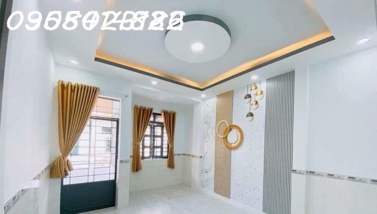 NHÀ ĐẸP GẦN QUỐC LỌ 13, BÌNH THẠNH, 4 x 11, HẺM XE HƠI, 5 TẦNG, 8,x tỷ