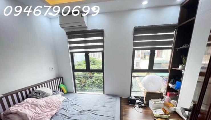 BÁN NHÀ GIÁP NHỊ, 40M2, NHÀ ĐẸP Ở LUÔN, 5 TẦNG 2 NGỦ, GẦN Ô TÔ, BA GÁC ĐUA, Ô CHỜ THANG MÁY, SĐCC