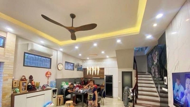 Siêu rẻ trung tâm Thanh Xuân - ngõ thông - nhà đẹp ở luôn - 40m2*5T - giá 5.x tỷ