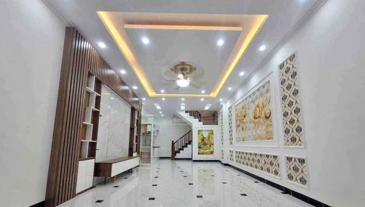 Bán Gấp Căn Hộ Góc VIP 80m2 tại Kiến Hưng ,Hà Đông , nội thất cực đẹp , khu mới mặt đường