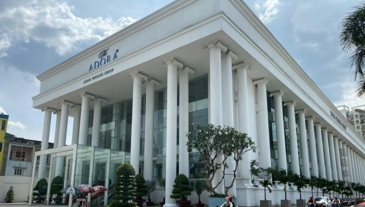 Bán nhà 4 tầng mặt tiền KD đa ngành ngang 6.6m Nguyễn Kiệm 178m2 sát sân bay TSN 20 tỷ.
