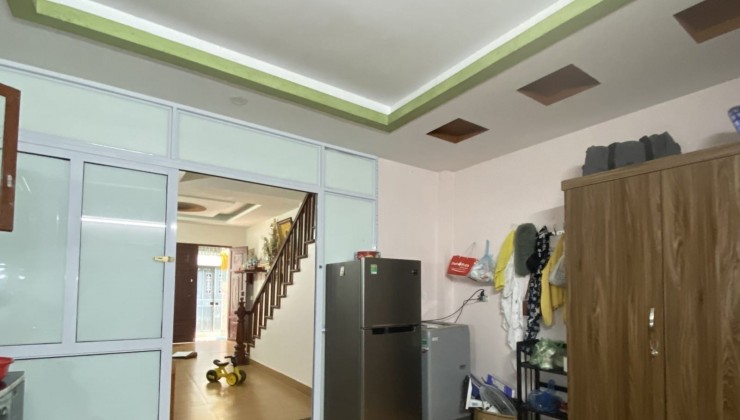 Bán nhà CCMN, Cổ Nhuế, 45m2, 5T, mt 4m, 7PN, 6.2 Tỷ, gần phố Phạm Văn Đồng, Bắc Từ Liêm.