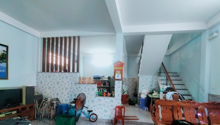 ► Nhà kiệt thẳng ra Nguyễn Văn Linh gần Câu Rồng, 54m2 3 tầng, cứng đẹp