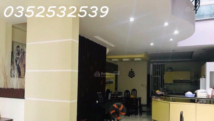 Bán CHDV 12 phòng đường Nguyễn Cửu Vân, Phường 17, Bình Thạnh. 5.6x20m, HĐT 35tr/tháng. Vị trí đẹp