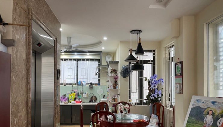 Biệt thự liền kề Cổ Linh, 88m2, 6 tầng, thang máy, lô góc,hoàn công đủ, tặng lại nội thất