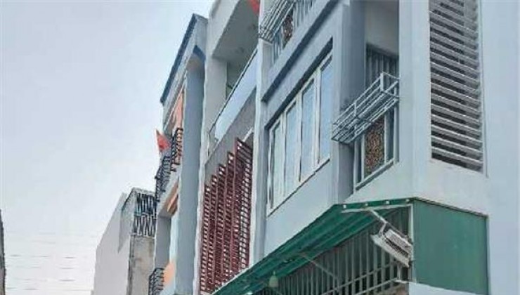 Bán nhà Quốc lộ 13, Hiệp Bình Phước, Thủ Đức, DT: 52m2(4m x 13m), Chỉ 4.050tỷ có TL.