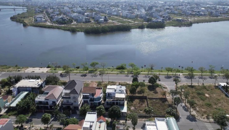 Biệt thự Anh Thơ - DT đất 300m2 - 3 tầng - MT 15m -Nam Việt Á- chỉ 15,x tỷ.