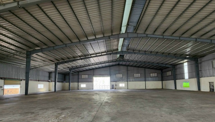 Bán kho Xưởng Tân Uyên Bình Dương.Diện Tích Đất : 2.200m².Diện tích xưởng :1.700m².Văn Phòng : 100m².