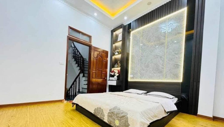 Bán nhà Khương Trung-Thanh Xuân 42m2x4T,Mt3.5 ô tô gần nhà đỗ ngày đêm giá 4.7 tỷ