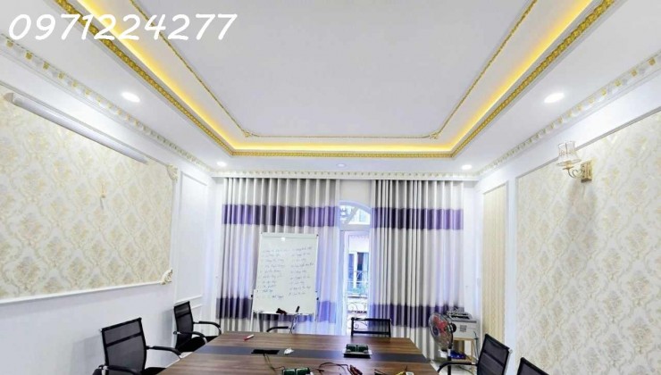 BÁN GẤP NHÀ ĐƯỜNG 22  - LINH ĐÔNG - THỦ ĐỨC  NHÀ 4 TẦNG - 4PN - PHONG CÁCH HIỆP ĐẠI - NỘI THẤT XỊN XÒ