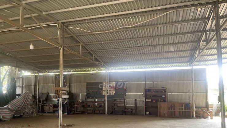 CHÍNH CHỦ  CẦN SANG NHANH NHÀ  XƯỞNG 500m2 GIÁ ĐẦU TƯ  Vị Trí Đẹp Tại Nhà Bè