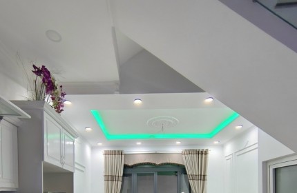 Bán Nhà Lê Văn Thọ Gò Vấp 50m2 Hẻm Xe Hơi Giá 5 Tỷ 4 Cao 4 Tầng 4 Phòng