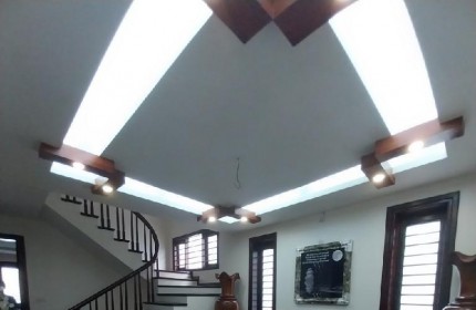 NHÀ MỚI KOONG - Ô TÔ ĐỖ 10M - GẦN PHỐ - TIỆN ÍCH NGẬP TRÀN - THANG MÁY - CHỦ NHIỆT BÁN

Bán nhà Lệ Mật, Việt Hưng, 38m, 6 tầng, MT=MH=5,4M THANG