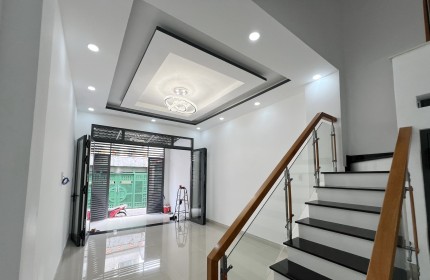 Nhà mới 4 tầng hẻm Tạ Quang Bửu P3Q8