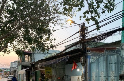 BÁN NHÀ HẺM XE HƠI TRÁNH NHAU  TRUNG TÂM QUẬN 7 