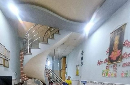HIẾM - PHÙ HỢP MỞ SHOP KINH DOANH ÁO QUẦN - VỈA HÈ 3M - TÂN PHONG - QUẬN 7 - 26.3M2 - 4 TẦNG - GIÁ 4.450 TỶ