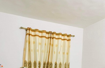 bán nhà lấy tiền mua vàng......vàng nha bà con cô dì chú bác.