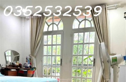 Bán nhà mới 100% hẻm xe hơi Hoàng Hoa Thám, 5 tầng full nội thất, khu đáng sống