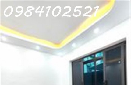 BÁN PHỐ QUỐC TỬ GIÁM, ĐỐNG ĐA, 29M2, NHỈNH 5 TỶ, 2 THOÁNG, Ô TÔ, KINH DOANH, 0984102521