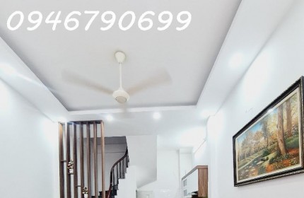 BÁN NHÀ TRƯƠNG ĐỊNH, 30M2, NHÀ ĐẸP Ở LUÔN, 4 TẦNG 3 NGỦ, BA GÁC ĐUA, NGÕ THÔNG, KINH DOANH, SĐCC