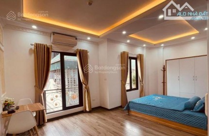 Bán nhà Nguyễn Khánh Toàn lô góc 40m2, 5 tầng MT 6m giá 5.x tỷ, ô tô gần, 3 bước ra đường 0976388663