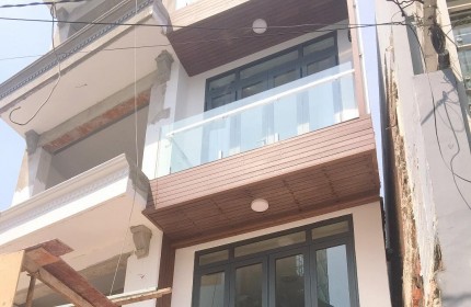 Nhà bán 4.2x15m 3 lầu hẻm 8m đường Tân Hương quận Tân Phú chỉ 6.950 tỷ