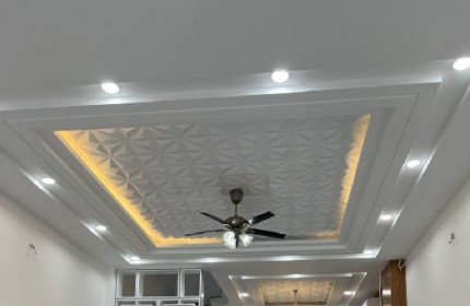 Bán nhà Huỳnh Tấn Phát, Phú Xuân, Nhà Bè,
DT 100m2 x 4 tầng (5x20),
Giá nhỉnh 6 tỷ tl