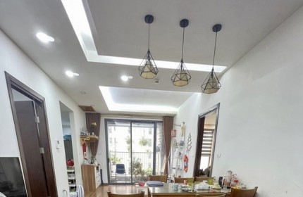 (Siêu Phẩm) Căn hộ 3PN 89m2 có slot ô tô, BC hướng Nam mát mẻ, Để lại full NT - 5,55 tỷ - Giá Chuẩn