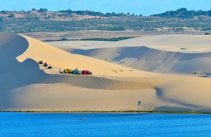 Đầu tư siêu lợi nhuận, Lô đất mt 715-sát sân bay Phan thiết- 2723m2 –ngang 47m- Giá tốt. Lh chính chủ 0868 862 786