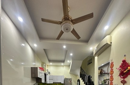 Chính chủ bán nhà Xuân La - Ngay Ngoại Giao Đoàn 30m2 x 6 tầng, đầy đủ nội thất, MT 5.5m, 5.35 tỷ