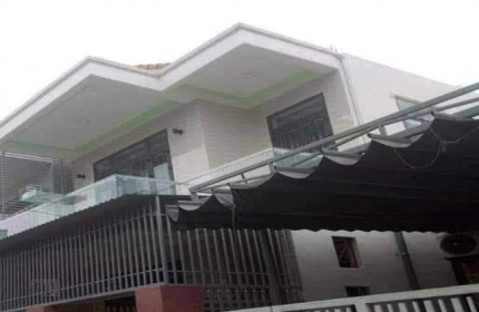 Cho thuê nhà 2 tầng đẹp mĩ mãn tại số 93 Trương Pháp, Hải Thành, TP Đồng Hới