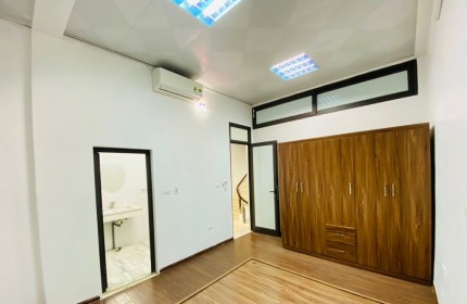 Bán nhà riêng chính chủ 45m2 tại Vũ Tông Phan, quận Thanh Xuân