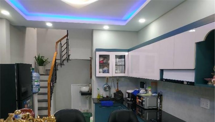 Bán Nhà Tân Hoà Đông, Phường 14, Quận 6.DT 40m2 x 2 tầng (3.3 x 13). Giá 3.1 tỷ TL.