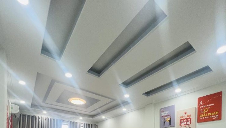 Bán Nhà Lò Gốm, Phường 8, Quận 6.DT 40.7m2 x 2 tầng (3 x 12.5).Giá 3.45 Tỷ TL.