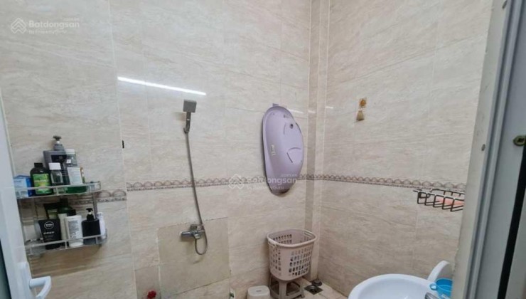 Bán nhà 2 Tầng, 52m2, ô tô 200m ra Phạm Văn Đồng, khu dân cư đồng bộ, chỉ nhỉnh 4 tỷ