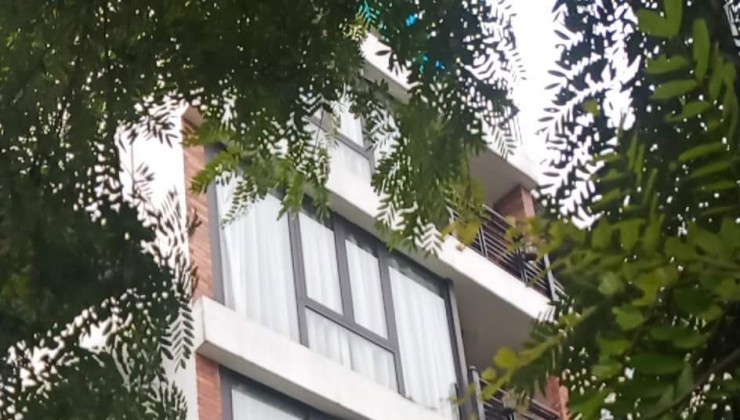 DT 60m2 x 6T, MT 6m, dòng tiền 100 triệu/ tháng. Mặt phố Vũ Miên, Tây Hồ. Giá 32 tỷ