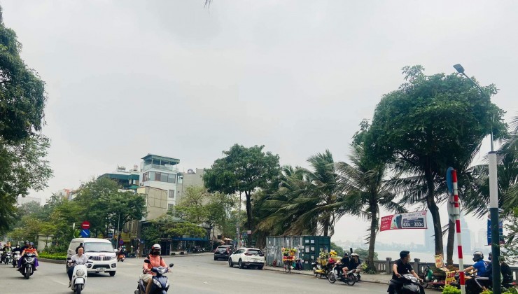 Nhà 121m2, 4 tầng, view trực diện Hồ Tây, mặt Phố Lạc Long Quân - 80 tỷ