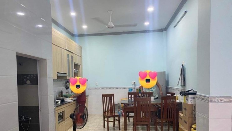 Bán nhà Trường Chinh, Phường Tân Thới Nhất, Quận 12, 
DT 48m2 (3.82/4.02 x 12.2) x 2 tầng, 
Chỉ 3.5tỷ TL