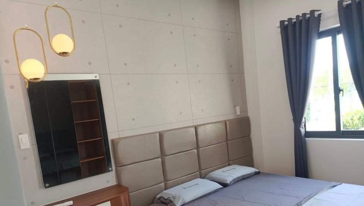 Bán nhà 3 tầng đường Giáp Văn Cương , Hoà Minh